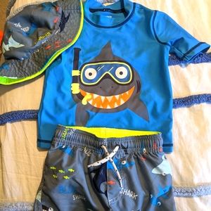Boys swim shark set